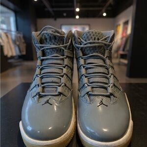 Nike Men's Air Jordan Max Aura Cool Grey Basketball Shoes - AQ9084-010 - Size 11